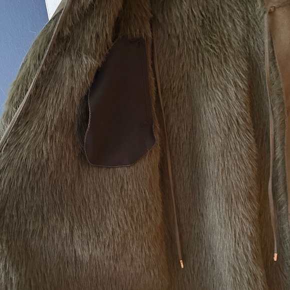 Cult Gaia Khaki Teddy Jacket with Faux Fur Trim - Picture 4 of 7